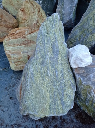 Златолит жёлтый, жёлто-зелёный глыбки и валуны для ланшафтного дизайна купить в Самарской области