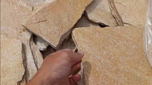 Плитняк златолит жёлтый золотистый для отмостки купить в Самарской области