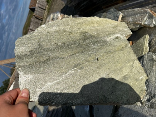 Плитняк златолит зелёный для цоколя, отмостки купить в Самарской области