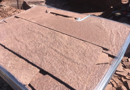 Плитняк лемезит бордовый для облицовки цоколя 20-25 мм  купить в Самарской области