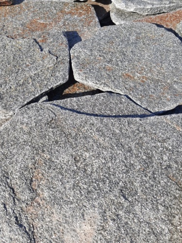 Златолит серебристый галтованный для лестниц купить в Самарской области